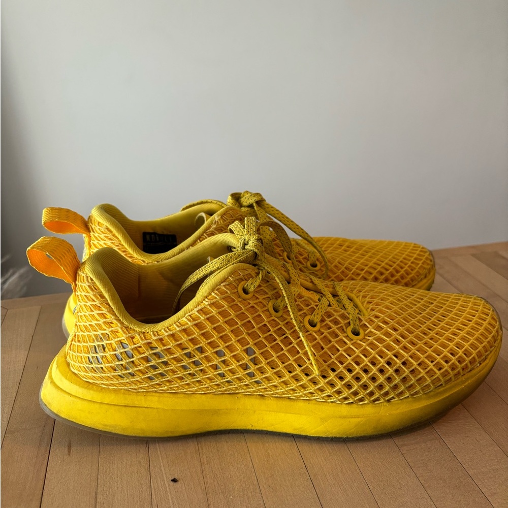 NOBULL Yellow Knit Runner